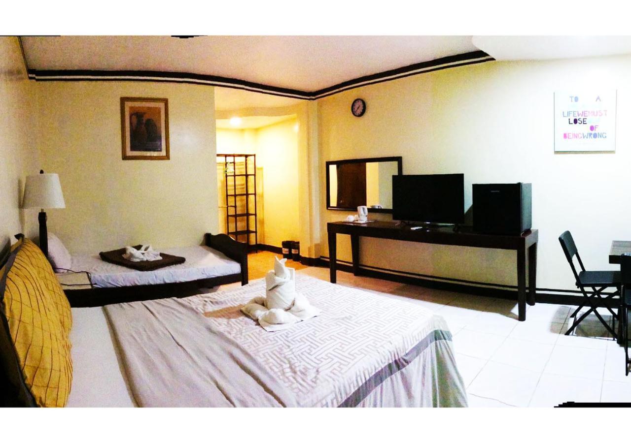 B&J Guesthouse And Tours Tagbilaran City Kültér fotó